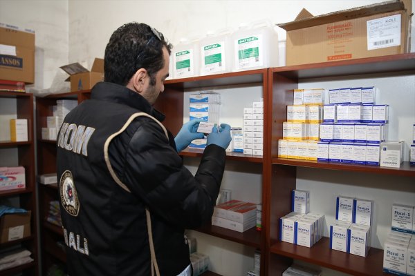 a Sahte reçete şebekesine operasyon