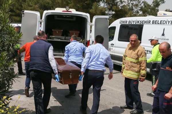 İzmir’de feci kaza: 3'ü çocuk 7 kişi öldü