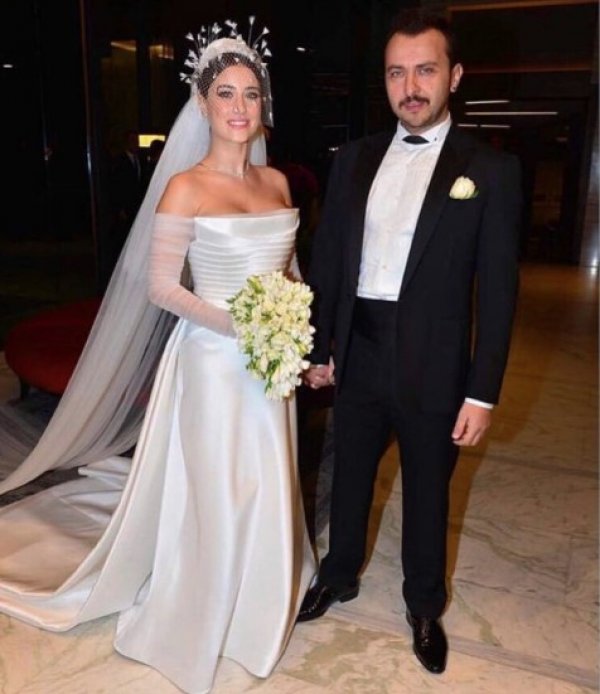 Hazal Kaya ABD'de çocuk doğuracak