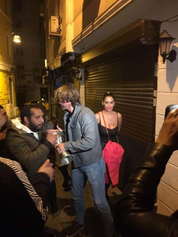 Lugano bahşişiyle çalgıcıların yüzünü güldürdü