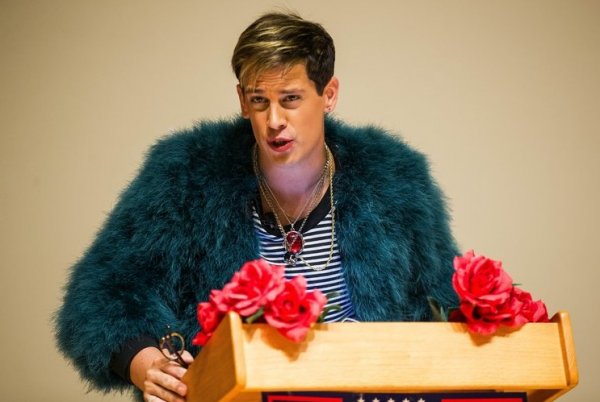 Facebook aşırılık yanlısı hesapları kapatıyor