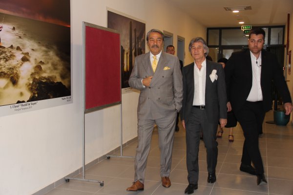 i Kadir İnanır: Uygulamalı sinema eğitimi verilmeli