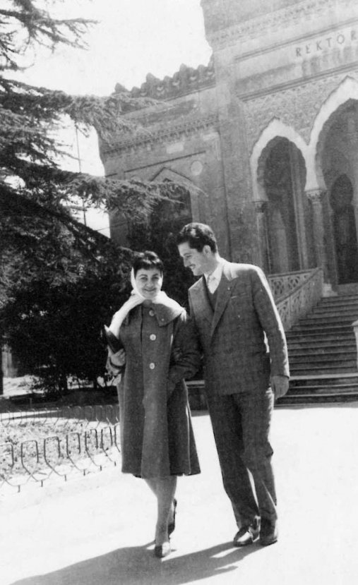 Kadir Mısıroğlu kimdir? Biyografisi. Kadir Mısıroğlu hayata veda etti. Kadir Mısıroğlu kimdir? Biyografisi. Kadir Mısıroğlu hayata veda etti.