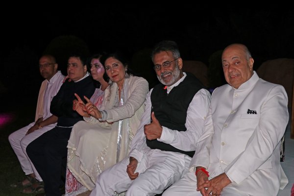 Antalya'da masalsı Hint düğünü