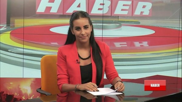 Galatasaray ve Beşiktaşlı spikerler birbirlerine girdi