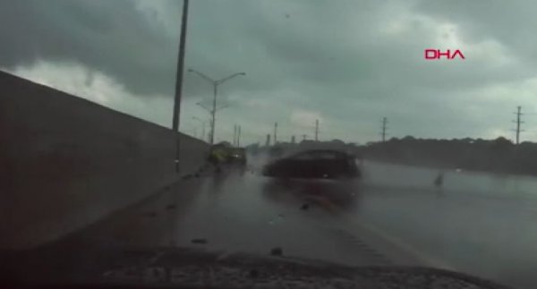 ABD'li polis ezilmekten son anda kurtuldu