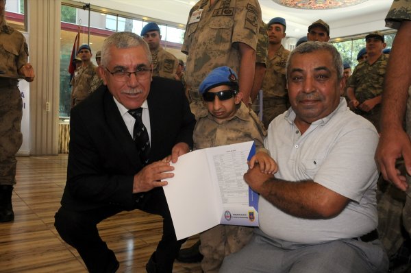 Engelli gençler yemin etti