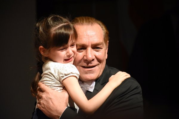 Atatürk'ün benzerine yoğun ilgi