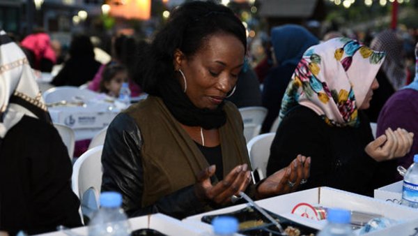 Della Miles Bağcılar'da