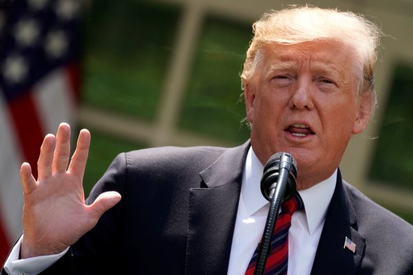 ABD Türkiye'ye uyguladığı çelik vergisini indirdi