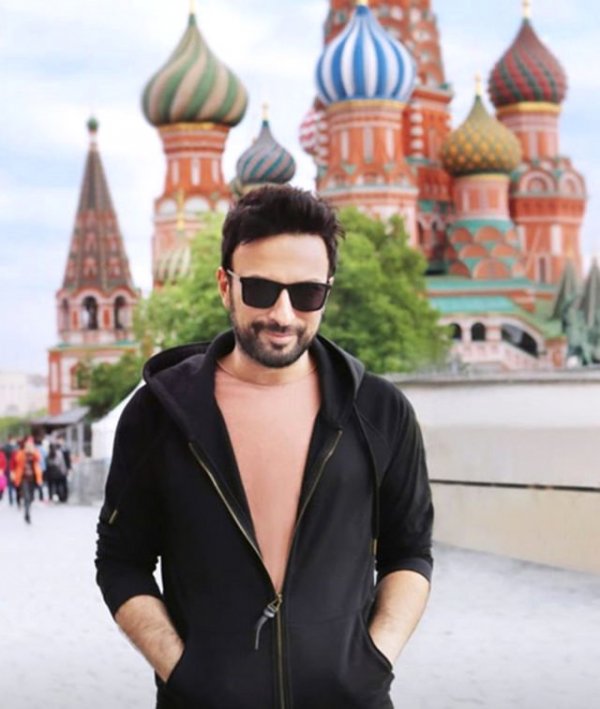 Tarkan'dan romantik paylaşım