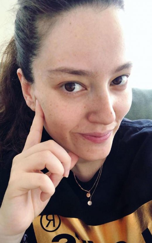 Makyajsız Pelin Akil