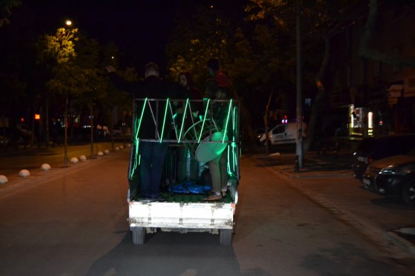 Konya’da sahurda davulcuya bu sefer DJ eşlik etti