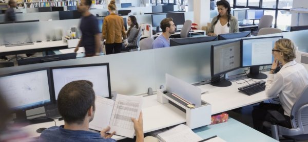 Ofis çalışanlarını sosyal medya korkutuyor