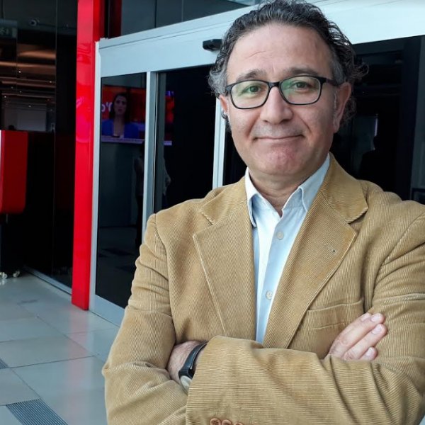 Şafak Altun, yeni kitabı Uyumsuzlar’ı anlatıyor 