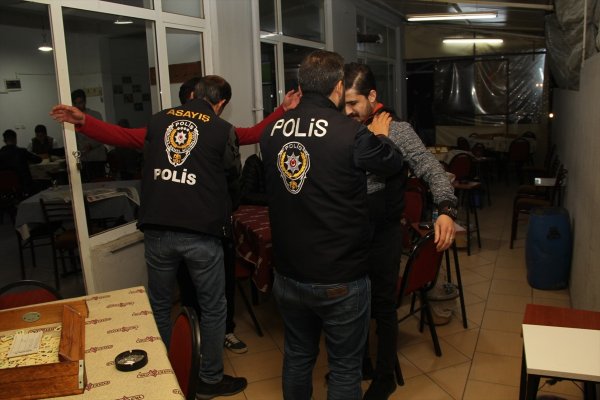 Kumar oynayan 113 kişi gözaltına alındı