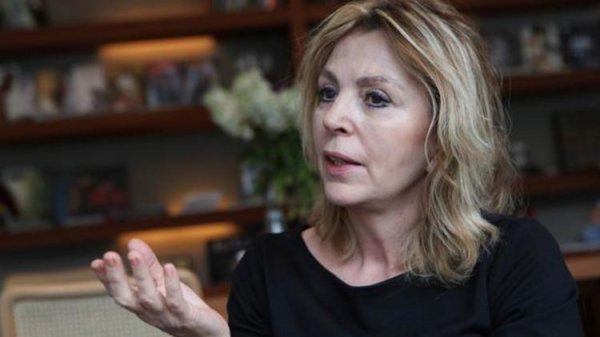 Sanatçı dostlarından Eşref Kolçak'a veda