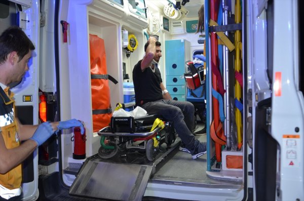 Cenaze yolunda kaza: 1 ölü 5 yaralı