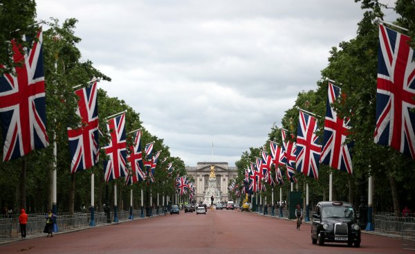 r İngiltere'de Trump hazırlığı