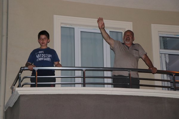 İ Nevşehir'de halk sahura mehter takımı ile kalktı