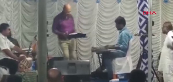 Kızının düğün provasında hayatını kaybetti