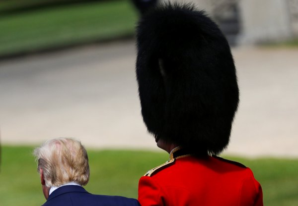 r ABD Başkanı Trump İngiltere'de