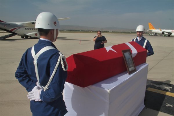 Tunceli şehidinin naaşı memleketine uğurlandı