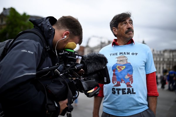 r İngiltere'de Trump protestosu