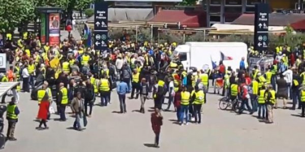 Sarı Yelekliler eylemleri 7 ayı doldurdu