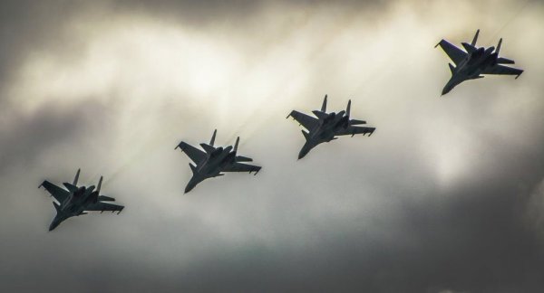 Esad ordusuna yeni uçakların geleceğini duyurdu