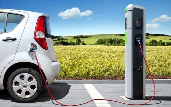 Norveç elektrikli araçları yaygınlaştıracak