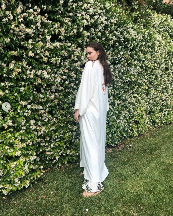 Fahriye Evcen'den doğum sonrası pozlar