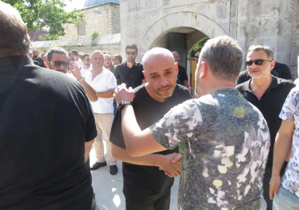 Ceza'dan duygulandıran paylaşım