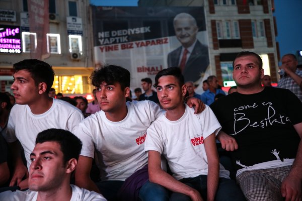 Binali Yıldırım-Ekrem İmamoğlu münazarasına yoğun ilgi