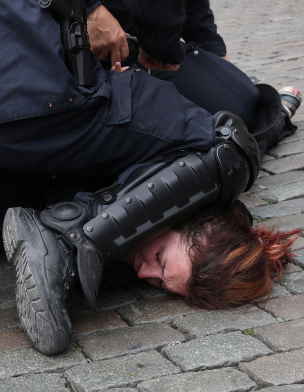 Fransa'da Sarı Yelekliler'in 7. ayı doldu