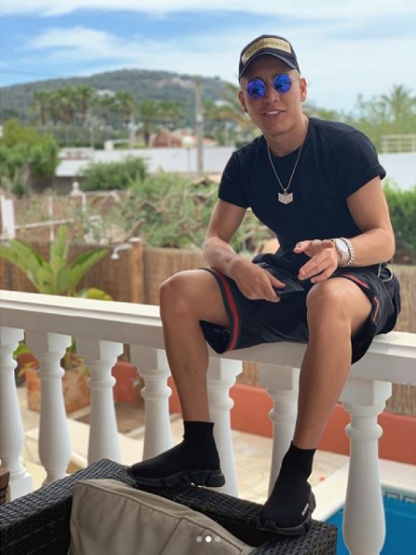 Emre Mor'un Ibiza kaçamağı