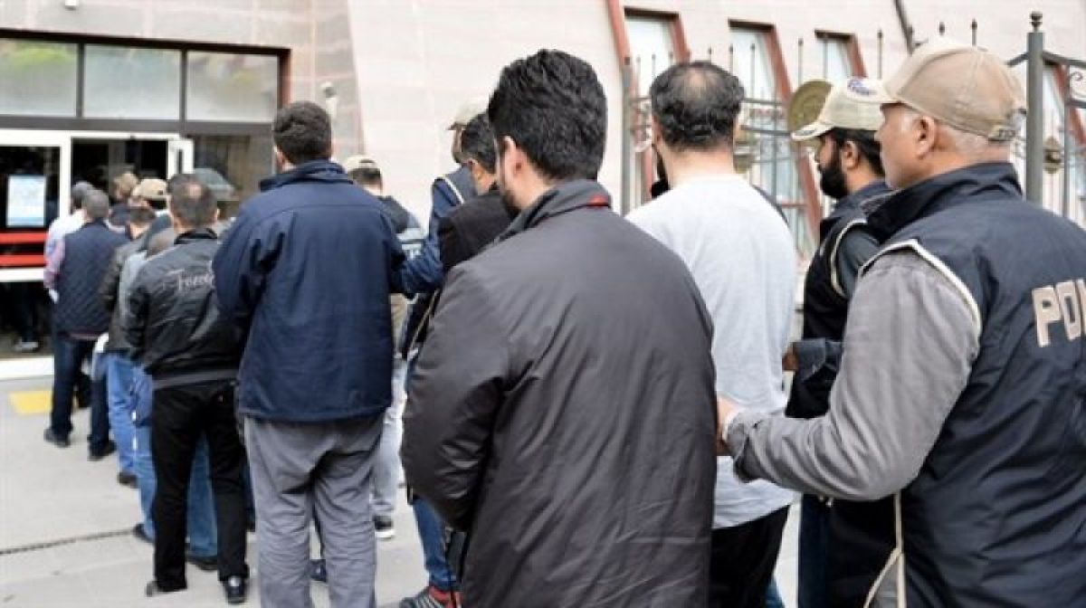 FETÖ'nün mahrem imamlarına operasyon