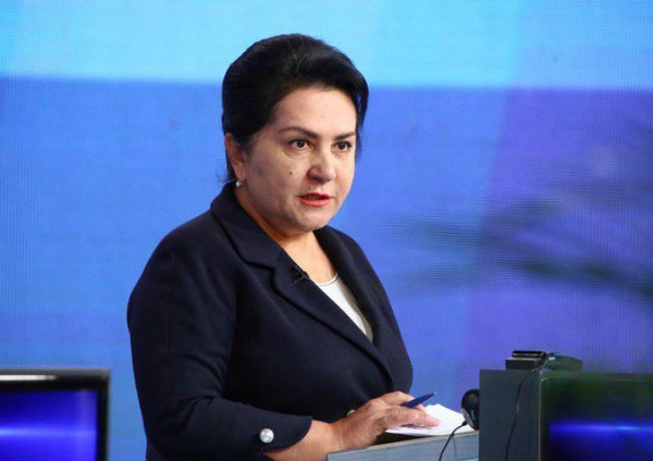 Özbekistan'da ilk kadın Senato Başkanı