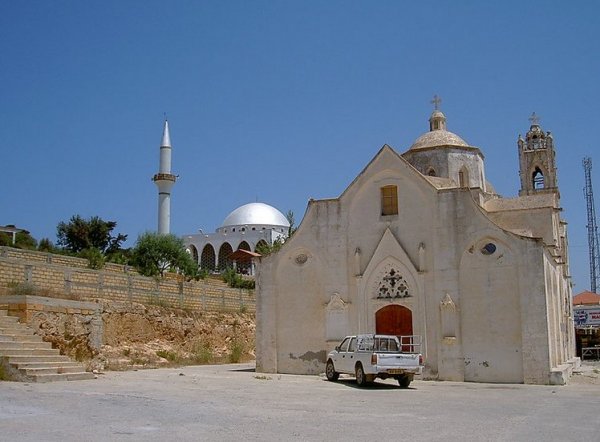 KKTC’ye yerleşecek Rumlara GKRY'den teşvik