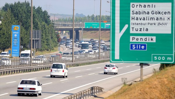 a Oyunu kullanan tatil yoluna düştü