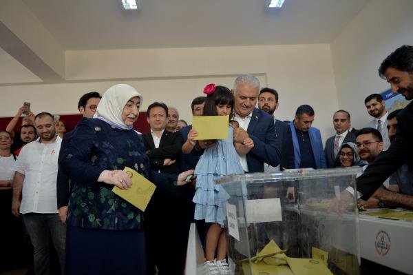 Binali Yıldırım oyunu kullandı