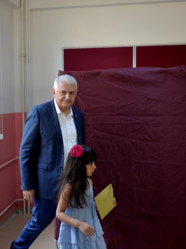 Binali Yıldırım oyunu kullandı