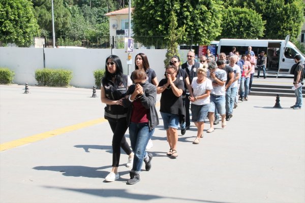 Eş barıştırma vaadiyle dolandırdılar