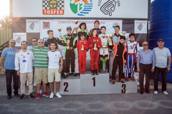 Karting yarışması hızlı başladı