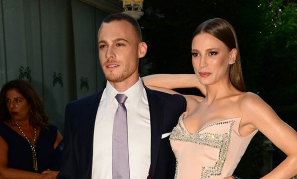 Serenay Sarıkaya fena patladı