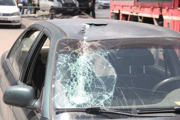 i Ankara'da üst geçitten kopan parça kadının üstüne düştü