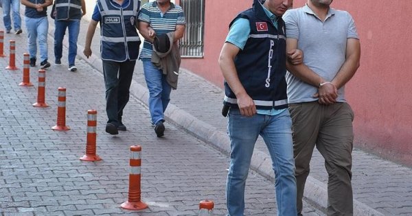 FETÖ'nün izdivaç yapılanmasına operasyon: 11 gözaltı