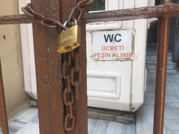 Bursa'da umumi tuvalet iflas etti