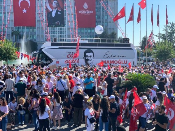 İBB'de devir teslim günü