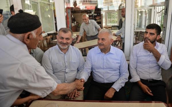 Binali Yıldırım: Çay teklifim geçerli